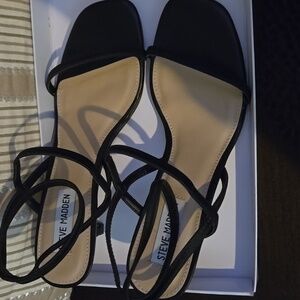 Women's open-toe sandals